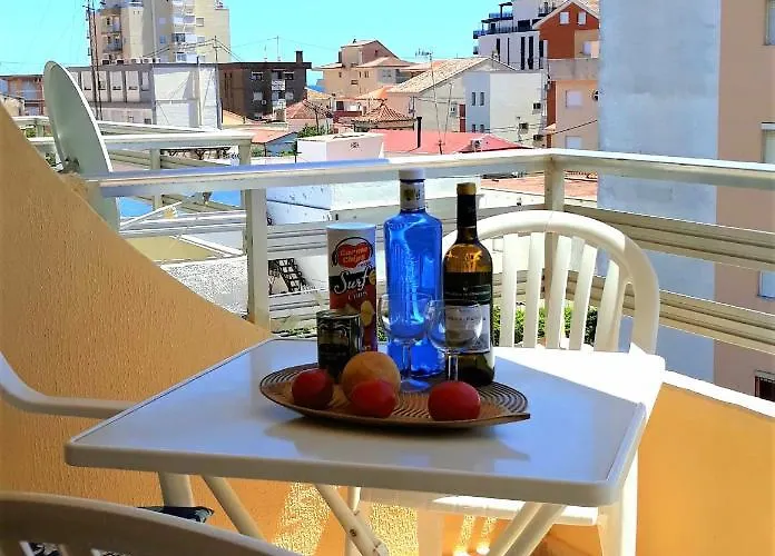 Sol & Playa Solo Familias Apartment